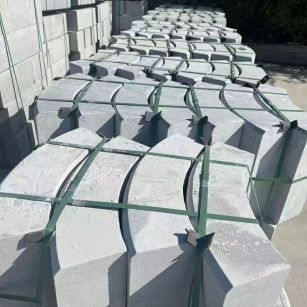 张掖 芝麻灰弧形路沿石