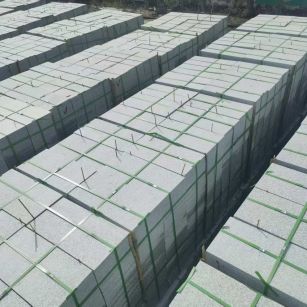 张掖 芝麻白1.8公分火烧300*600地铺，清仓大甩卖