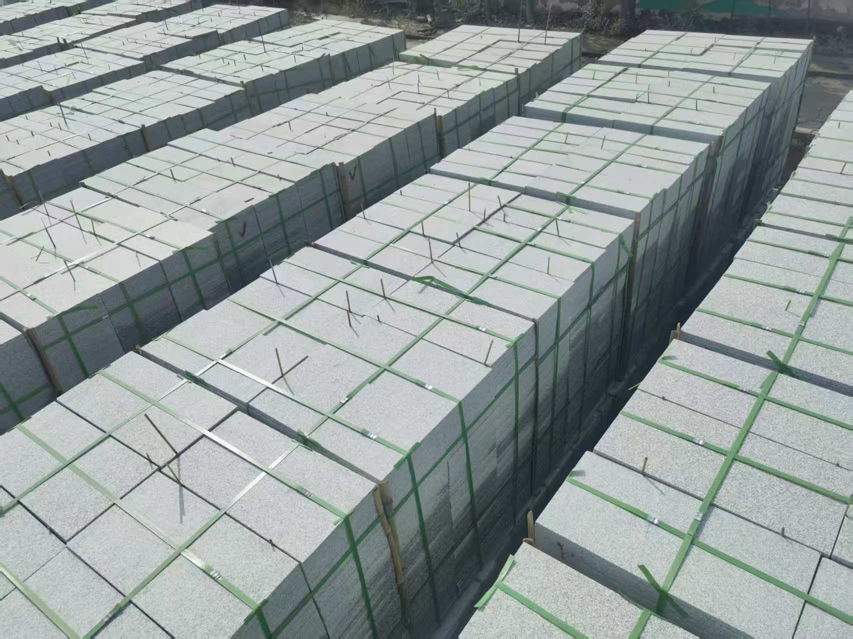 张掖 芝麻白1.8公分火烧300*600地铺，清仓大甩卖