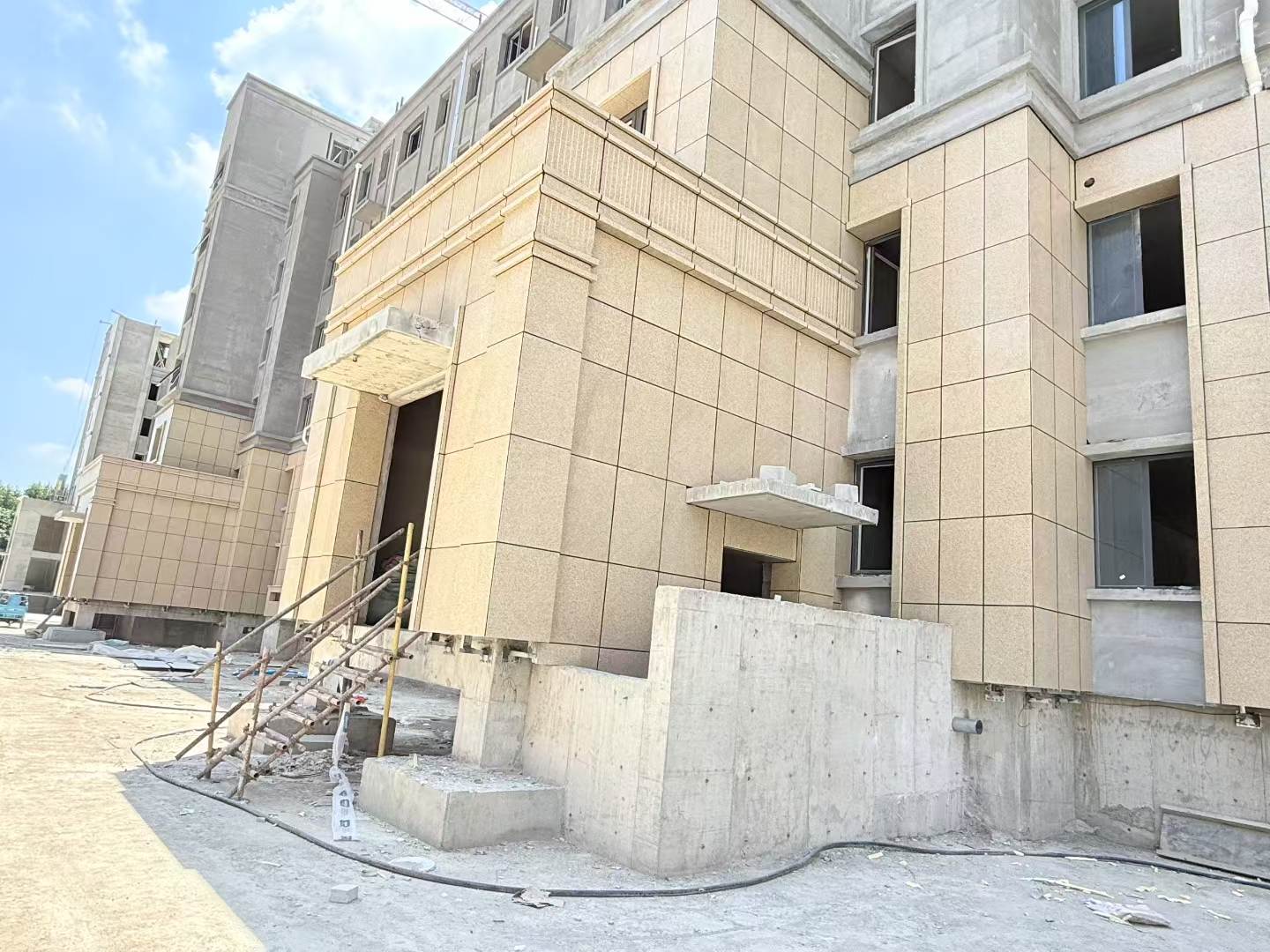 张掖 黄金麻干挂，工地实拍
