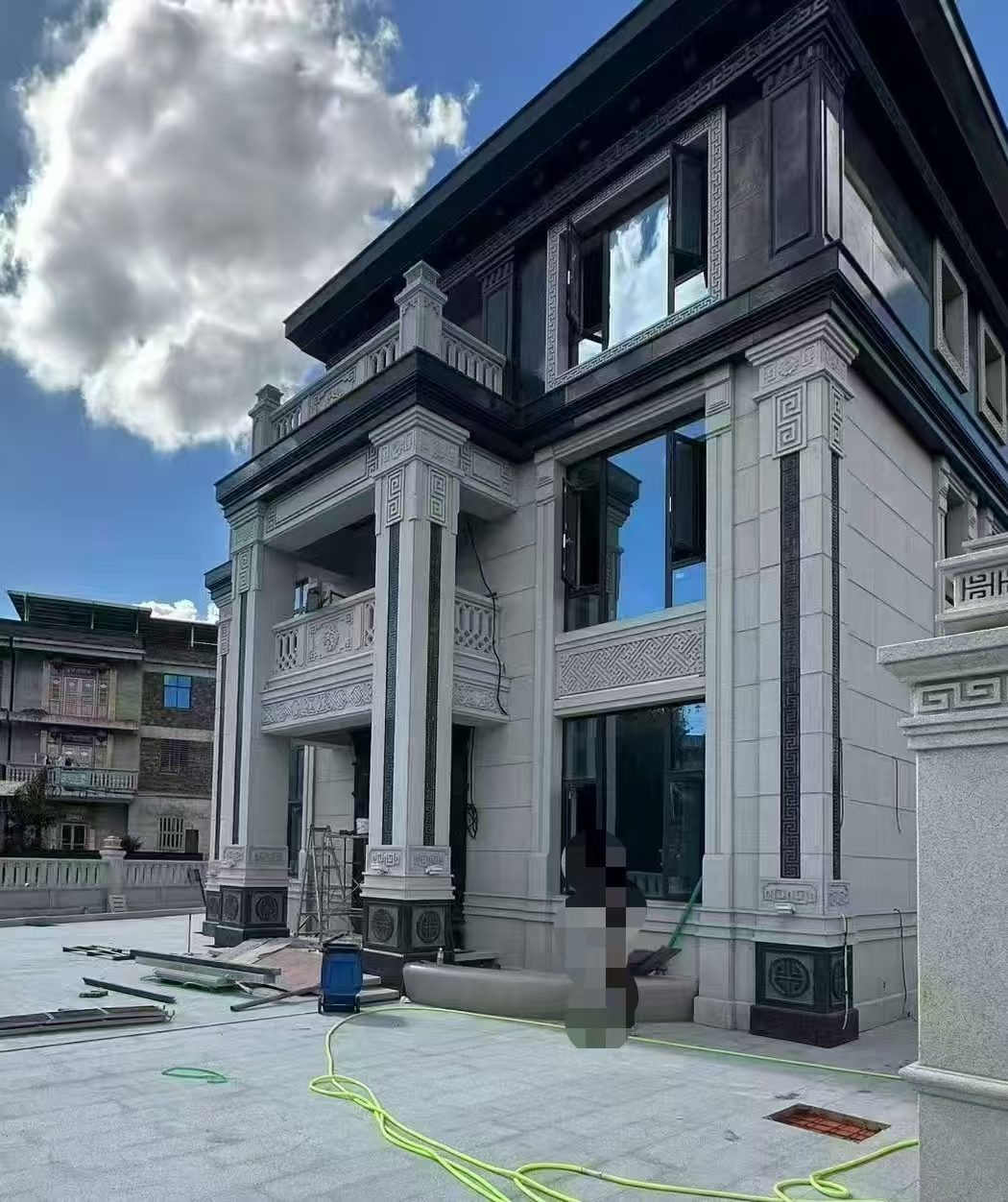 张掖 别墅干挂，芝麻白与芝麻黑完美配合